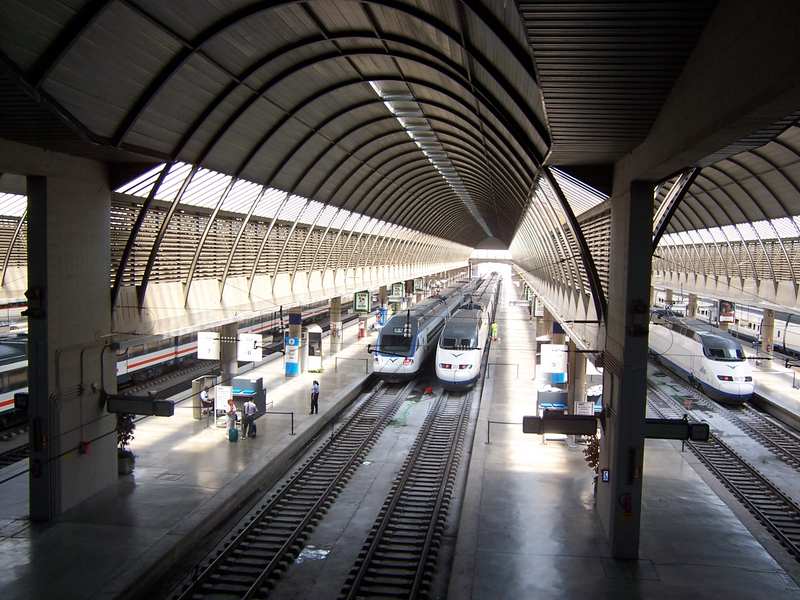 En este momento estás viendo La Junta apuesta por la conexión ferroviaria entre Santa Justa y San Pablo