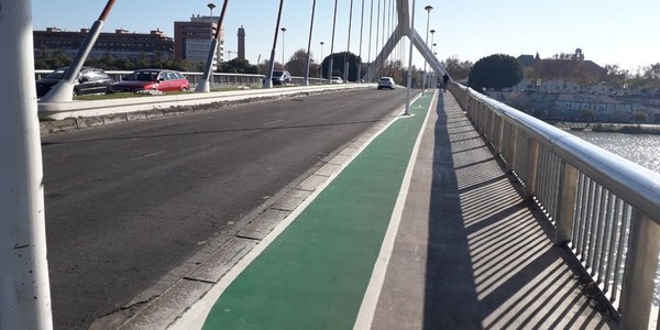 En este momento estás viendo Repavimentación de los accesos al PCT Cartuja por el Puente de la Barqueta