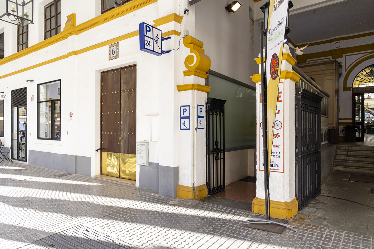 En este momento estás viendo El Ayuntamiento estudia la viabilidad de nuevos aparcamientos subterráneos rotatorios en el entorno del Casco Antiguo y Triana
