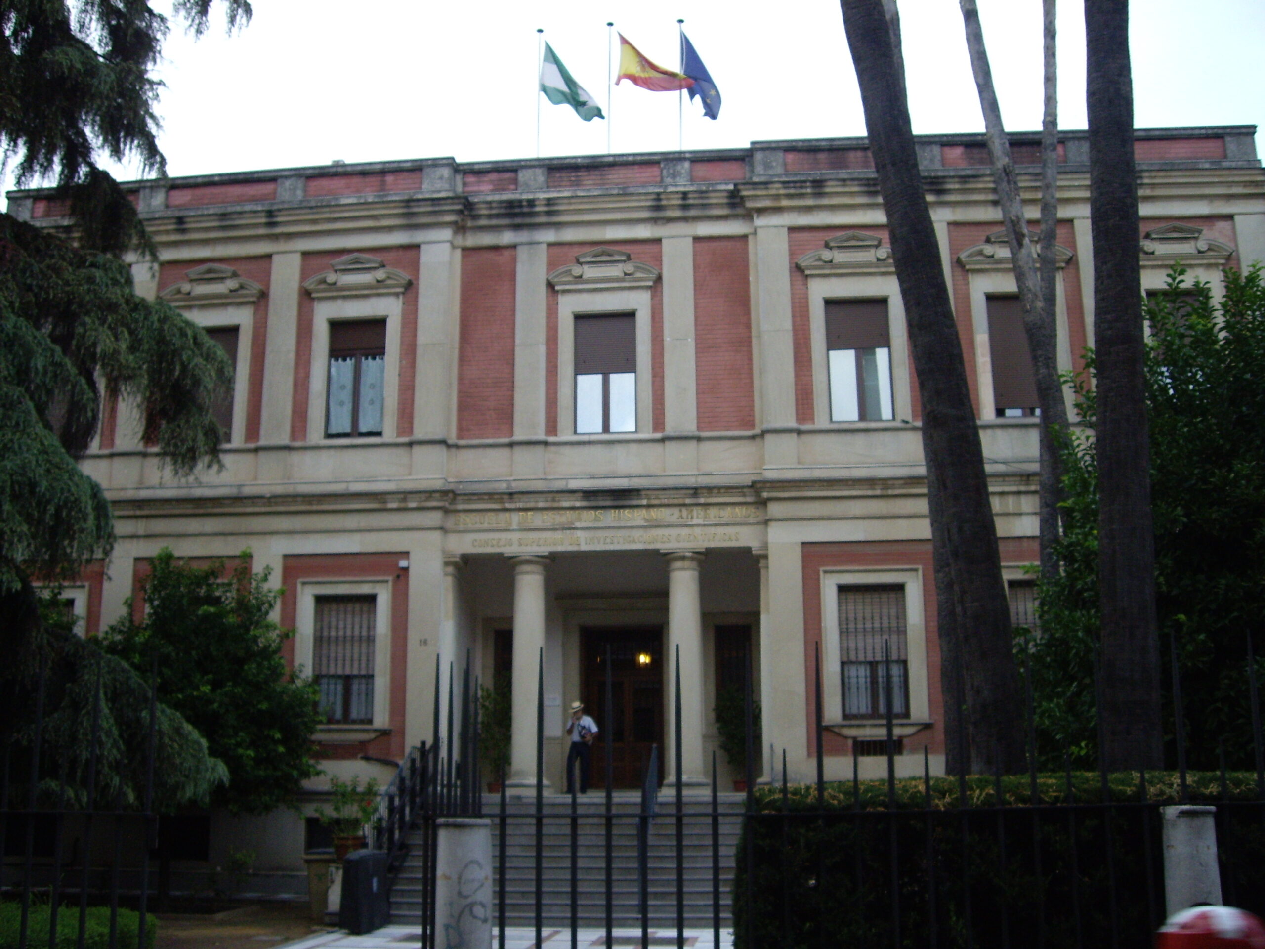 En este momento estás viendo La Escuela de Estudios Hispano-Americanos permanecerá en Sevilla