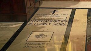Lee más sobre el artículo Los restos de Queipo de LLano ya no descansan en la Basílica de la Macarena