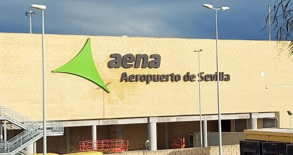 En este momento estás viendo El Aeropuerto de Sevilla cierra el mejor marzo de su historia al rozar los 654.000 pasajeros