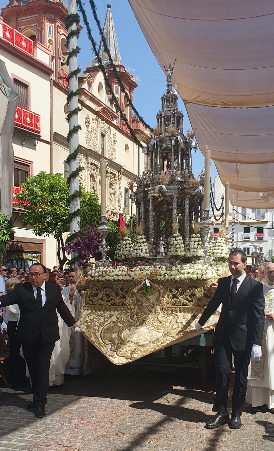 En este momento estás viendo La Custodia de Arfe volverá a llevarse con costaleros