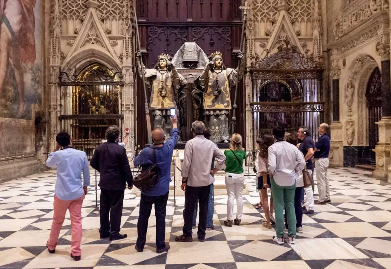 En este momento estás viendo La visita cultural gratuita  la Catedral será los domingos