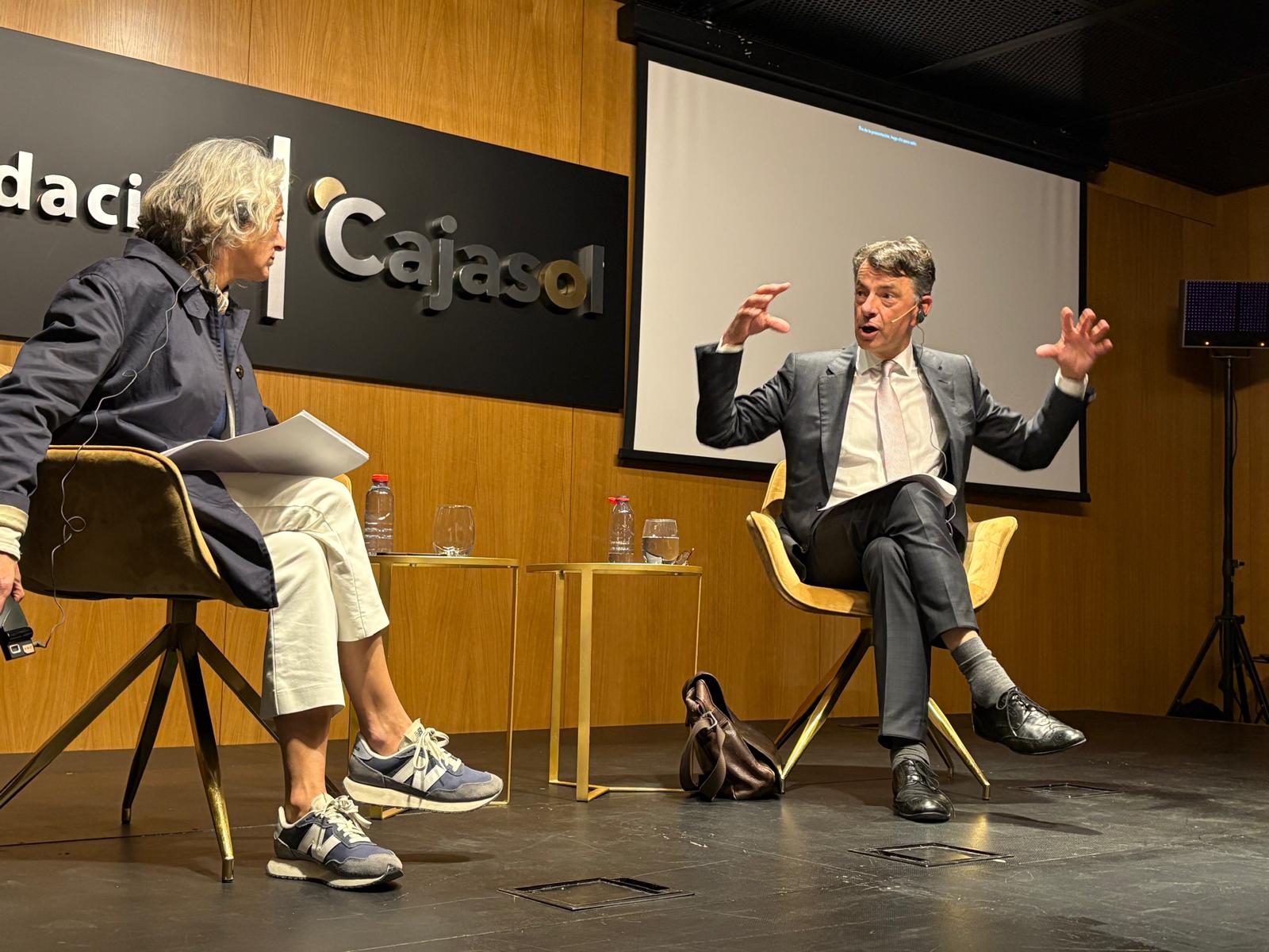 En este momento estás viendo Eric Loontjens: «Las Atarazanas suponen una grandísima oportunidad para el futuro cultural de Sevilla»