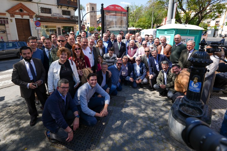 165 fotografías de los fotógrafos de la Semana Santa en una exposición urbana con presencia en toda la ciudad