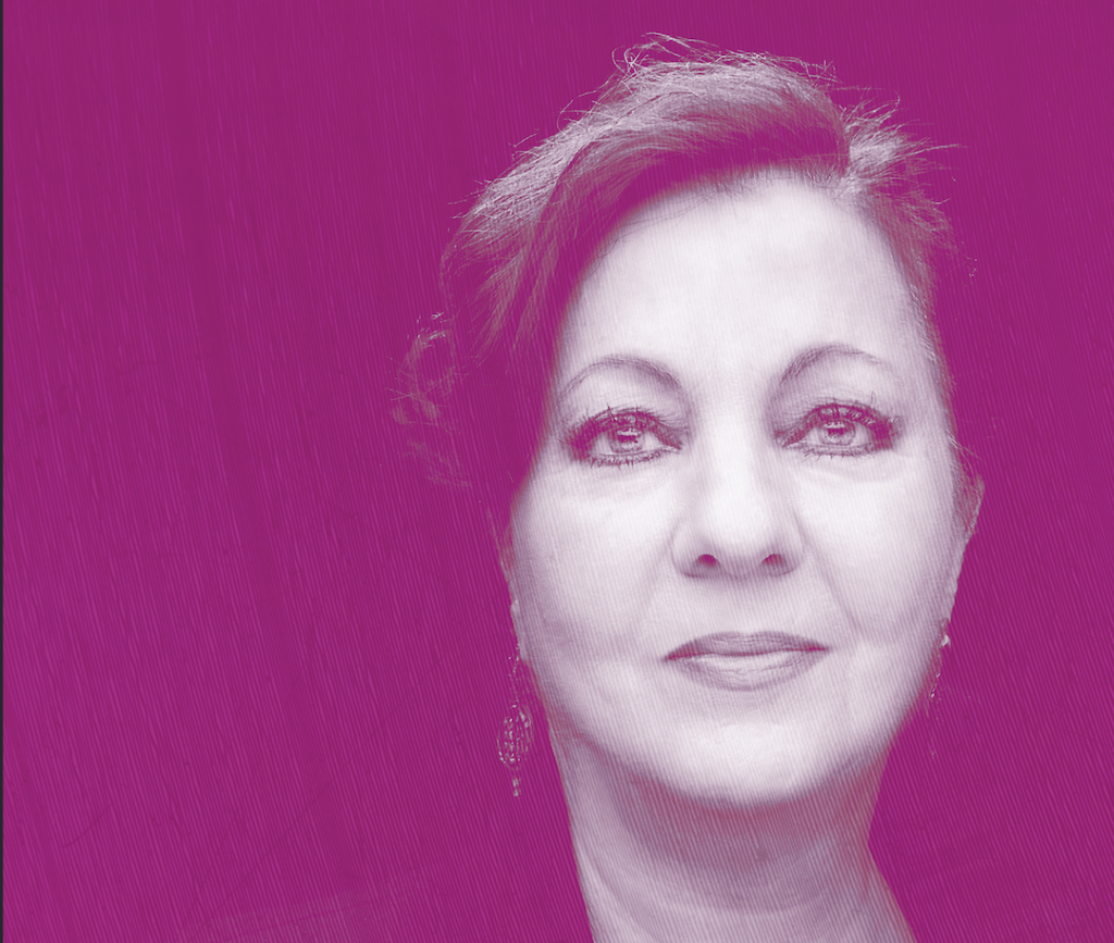 La Bienal cierra su XXIV edición celebrando a las mujeres del flamenco de la mano de Carmen Linares y sus ‘Perlas a millares’